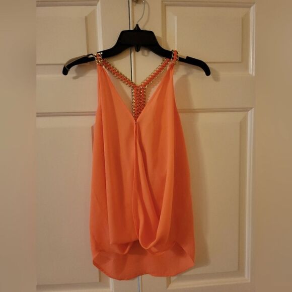 Pastel sleeveless top with gold braided strap in back - Picture 1 of 6